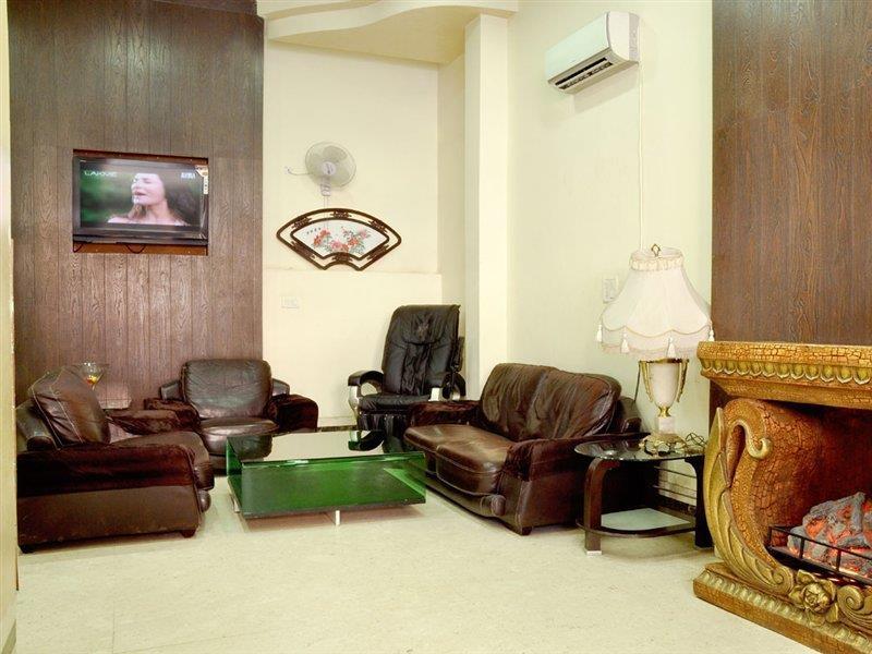 Hotel Om International