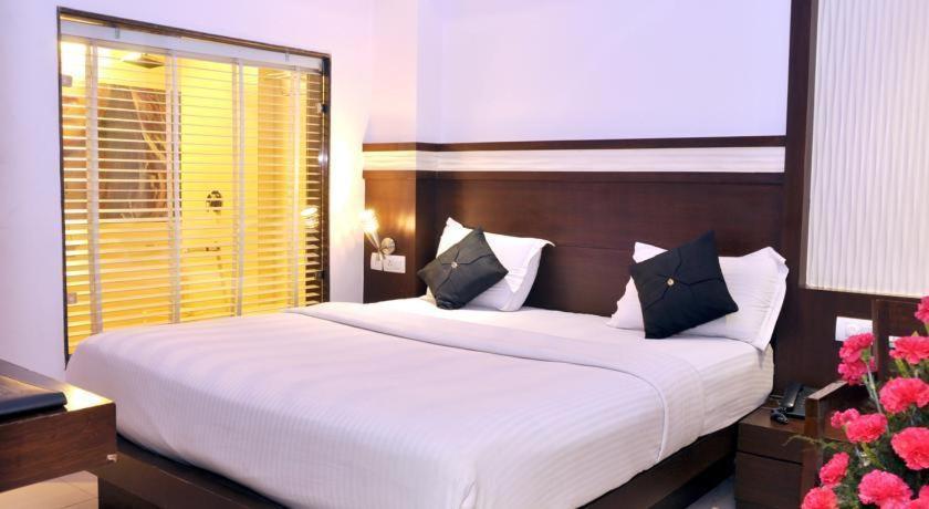 Hotel Om International