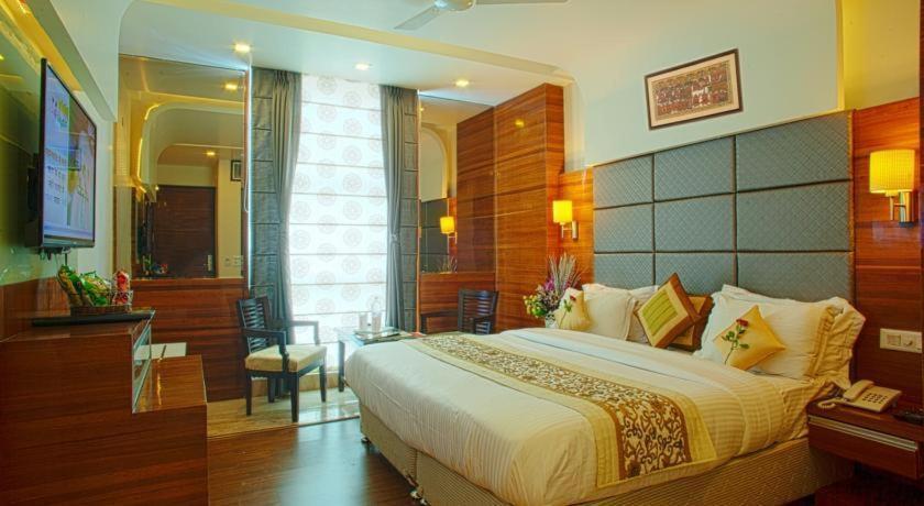 Hotel Om International New Delhi