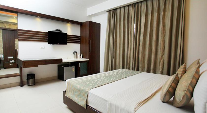 Hotel Om International