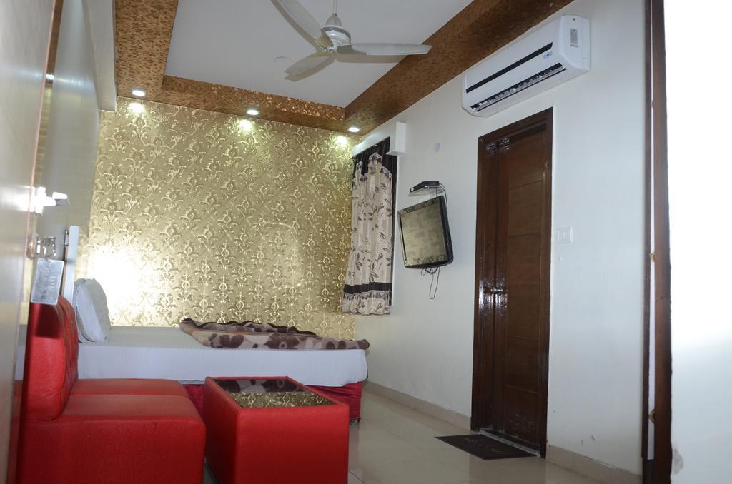 Om International Hotel